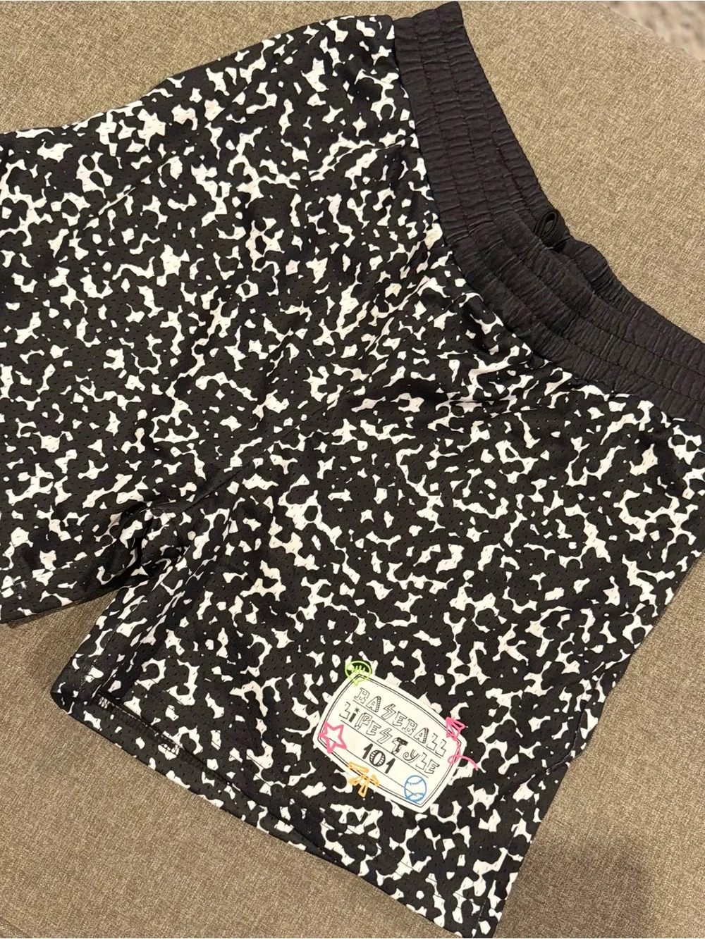 Men's Black & White Pattern Athletic Workout Shorts